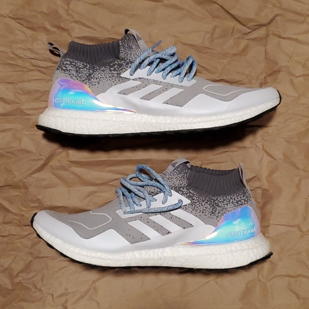 adidas Ultra Boost Mid